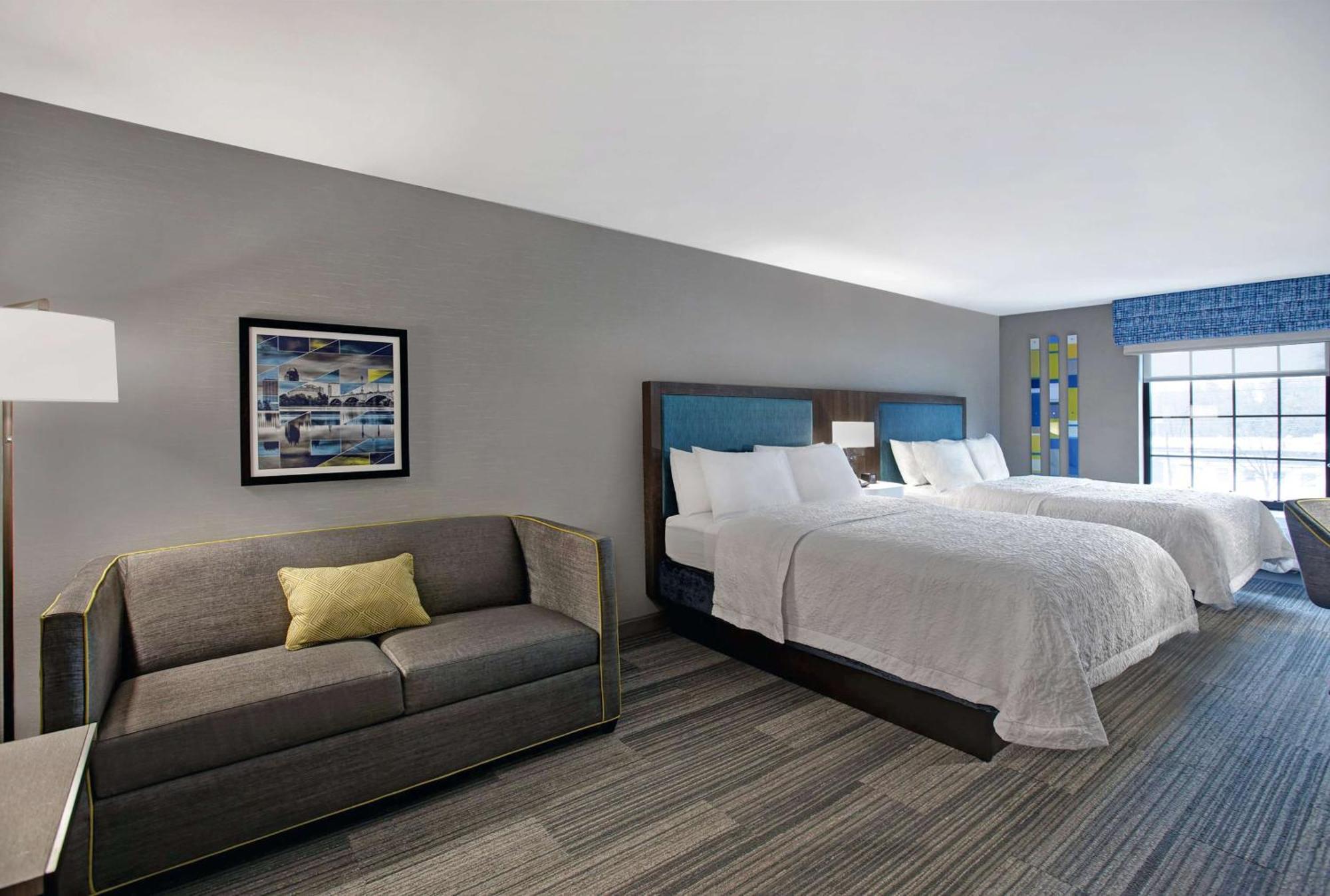 Hampton Inn Уестфийлд Екстериор снимка