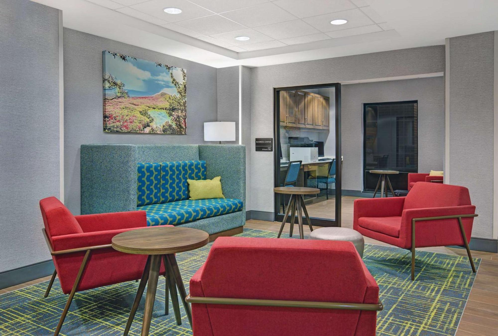 Hampton Inn Уестфийлд Екстериор снимка